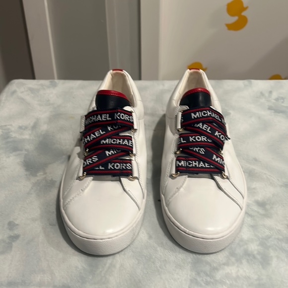 MK shoes size 9 red white and blue - Picture 1 of 7